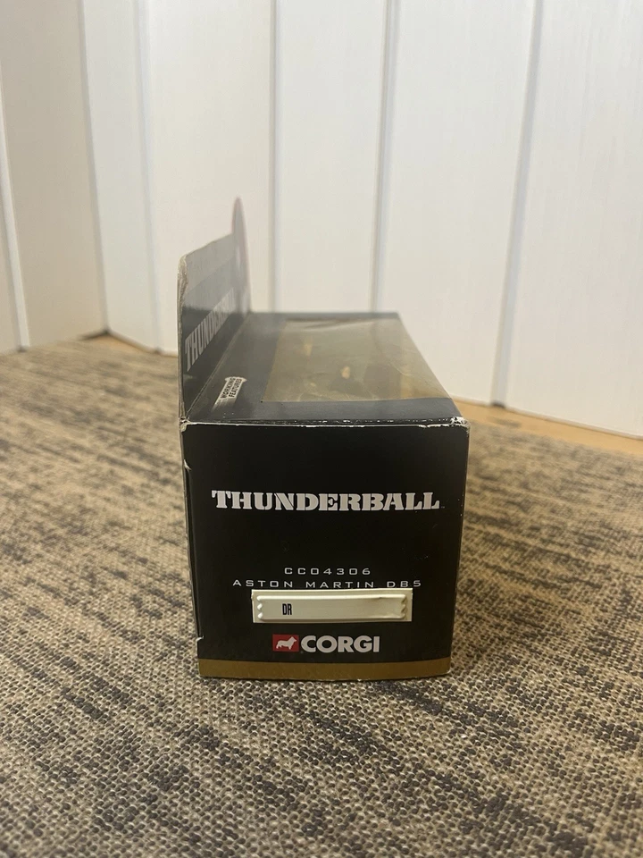 Corgi 1:36 Aston Martin DB5 CC04306 James Bond 007 Thunderball the Directors Cut - Image 4 of 4