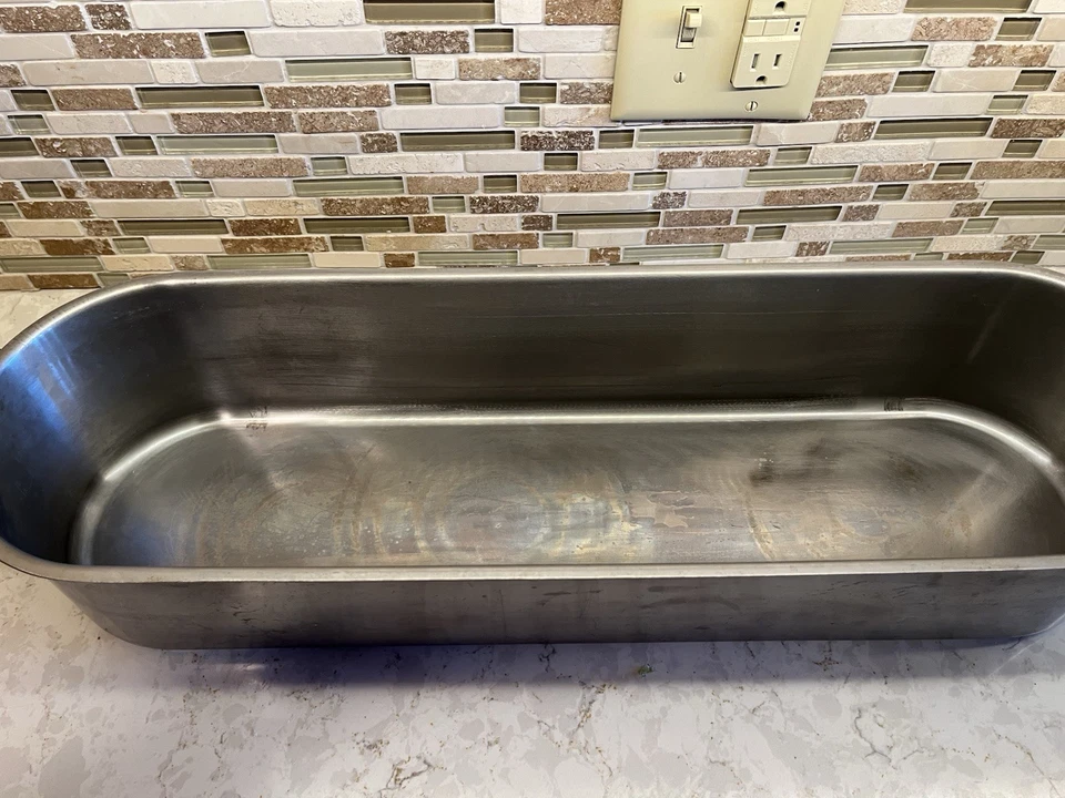 Cazador furtivo de peces de acero inoxidable con inserto de plancha y tapa, INOX 18/C, Italia Foto 3 de 4