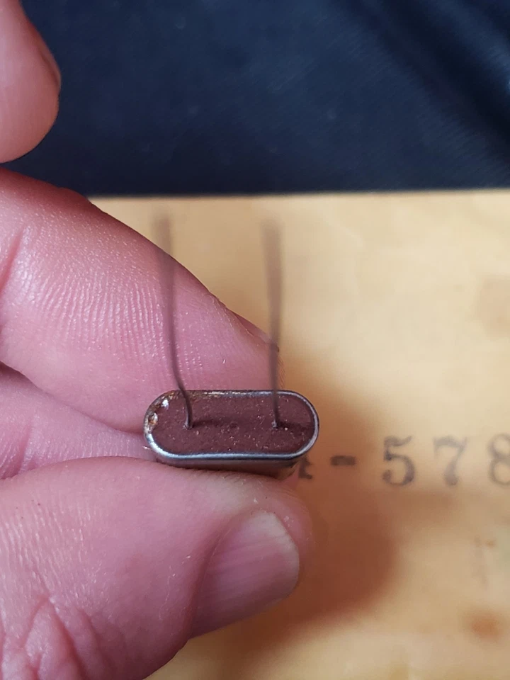 One New Heathkit Crystal Filter #404-578 for IG-5240 Color Generator - Image 4 of 4