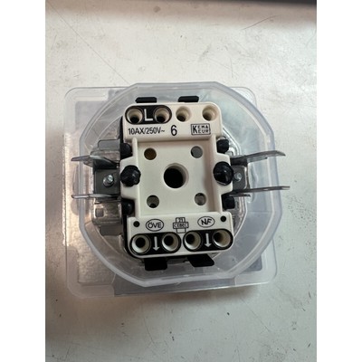 BUSCH-JAEGER 2000/6 US Toggle Switch