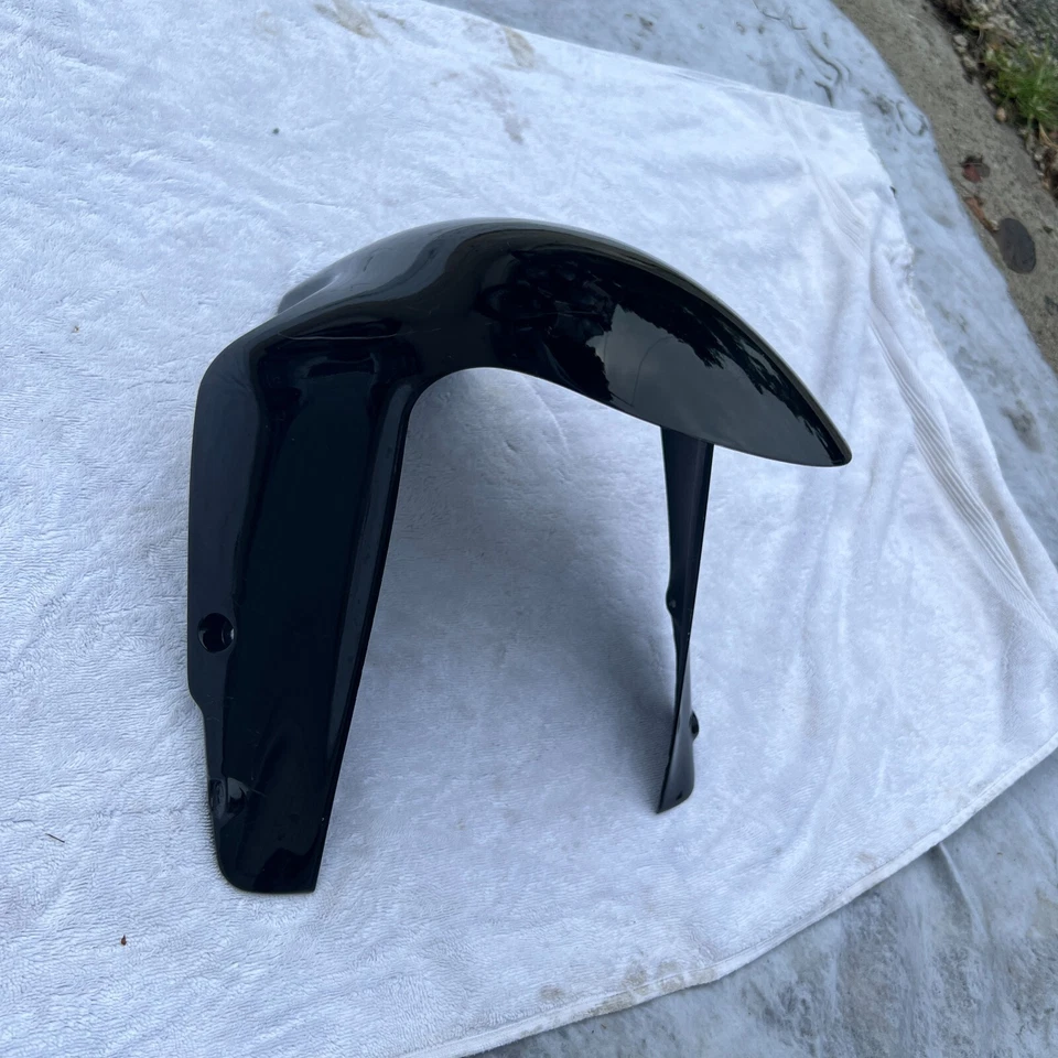 Guardabarros de fibra de carbono para rueda delantera Ducati 848 1098 1198 2008-2015 56410611A Foto 2 de 4