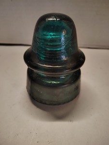 Antique Aqua Hemmingray #19 Insulator With Wood