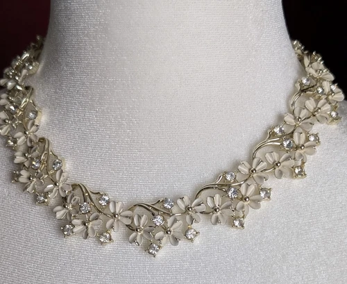 Vintage Cream Colored Enamel Faux Rhinestone Floral Costume Jewelry Necklace