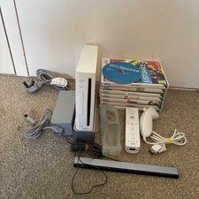 Nintendo Wii Console Bundle/Wii Sports/wii play/Games/wii mote /Stand /nunchuck 