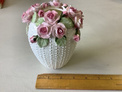 Seymour Mann Jolie Fleurs Bone China Embossed Vase With Applied Pink Roses 1987