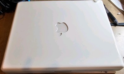 Macintosh IBook G4 - Vintage Laptop- For Parts Or Repair