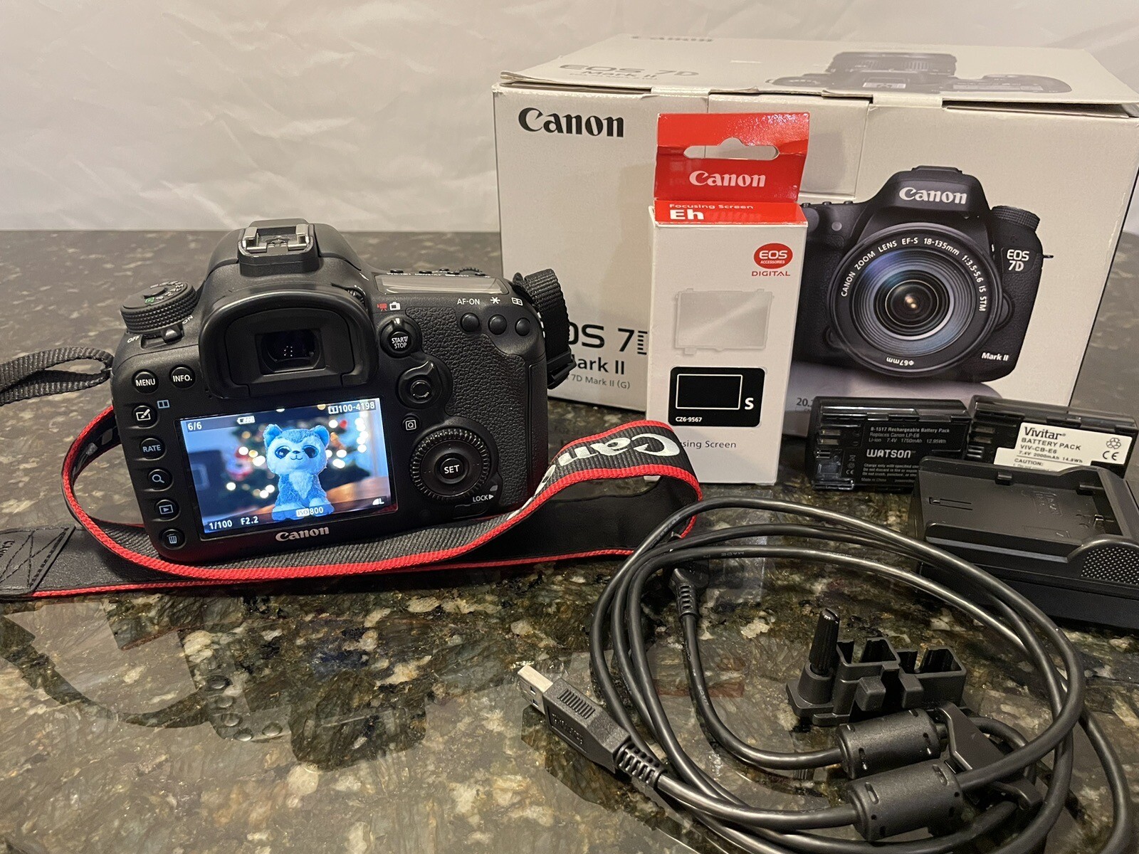 Canon EOS 7D Mark II Digital SLR Camera Body Only Mint under 5000