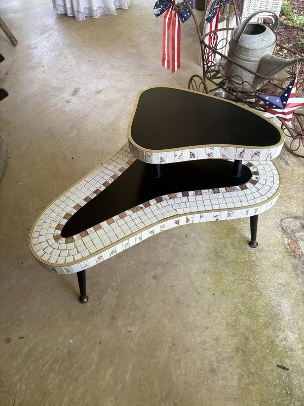 Mid-Century Modern Two-Tier Kidney Shaped Table