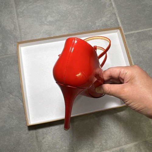 Christian Louboutin Red Patent Leather High Heels 7.5 US/37.5 EU, Box Included - Picture 13 of 16