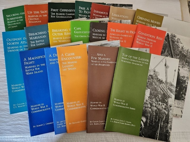 MARINES IN WW2 - OFFICIAL MONOGRAPHS - 19 DIFFERENT - USMC BRAND NEW !