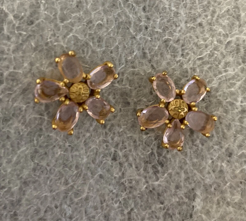 Coach shop flower earrings