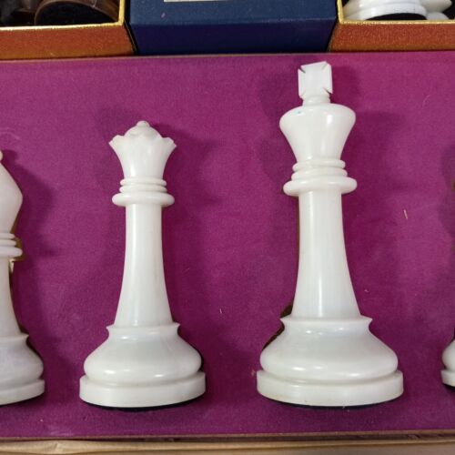 Scacchiera Vintage 1967 Edizione Torneo Cavalier n. 1498 Staunton USA completo - Foto 12 di 21