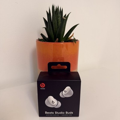 New Beats Studio Buds Wireless Earbuds White MJ4Y3LL/A