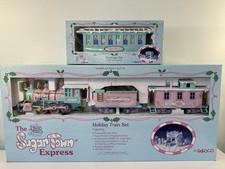 Precious Moments Sugar Town Holiday Train Set Plus Passenger Car Tested 