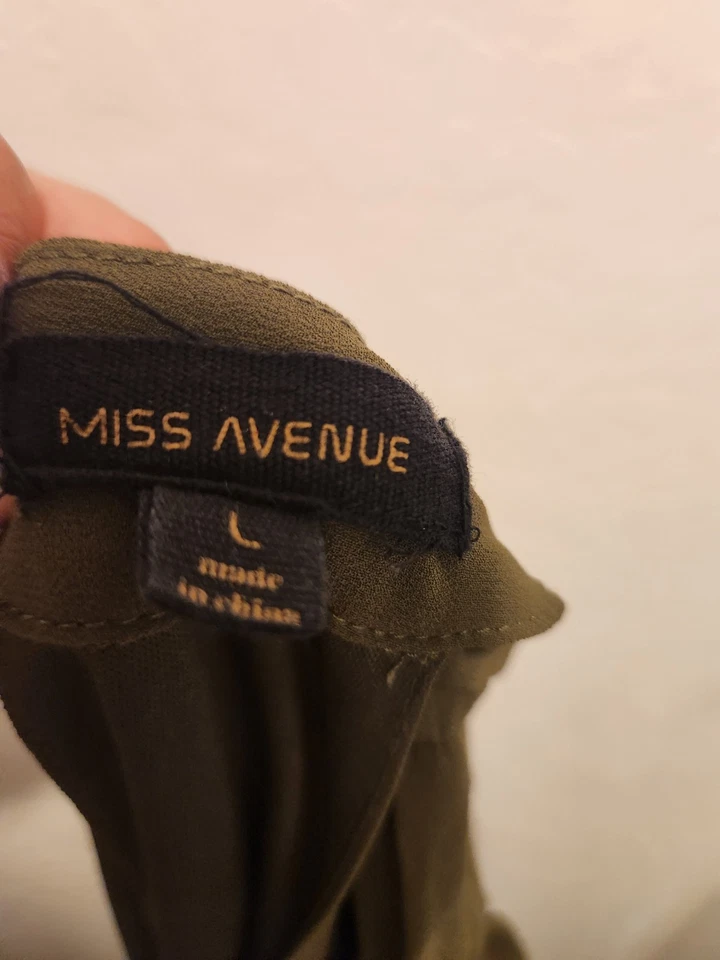 Bolsa de cosméticos rosa muy apreciada con letras blancas Foto 4 de 4