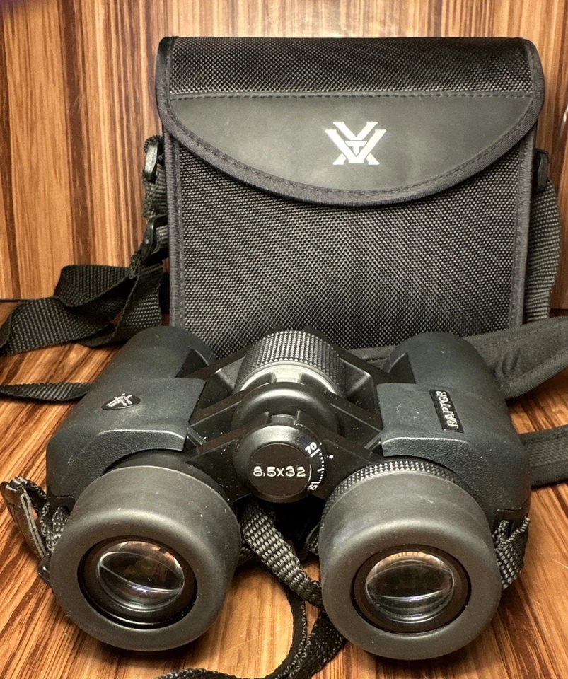 VORTEX OPTICS BINOCULAR 8.5X32 RAPTOR W/CASE-MID SIZE - Image 3 of 3
