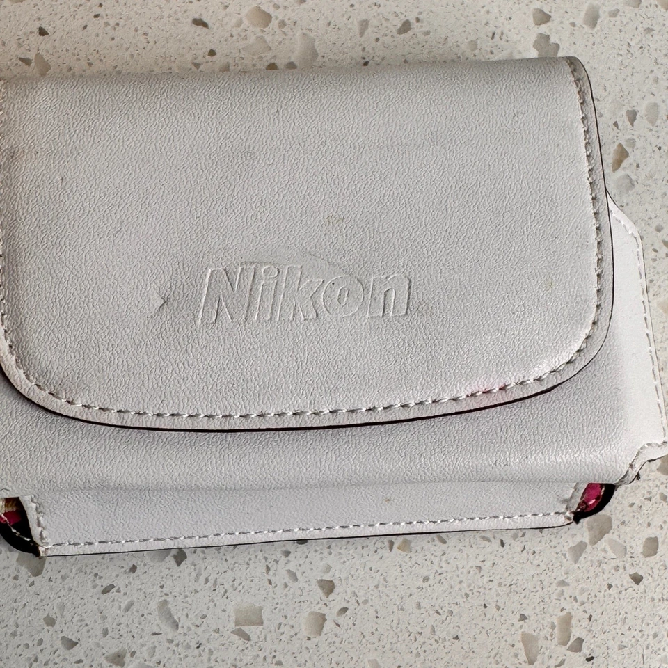 Nikon Camera Case White Polka Dot Interior Wrist Strap Cute Fits standard Small - Image 2 of 4