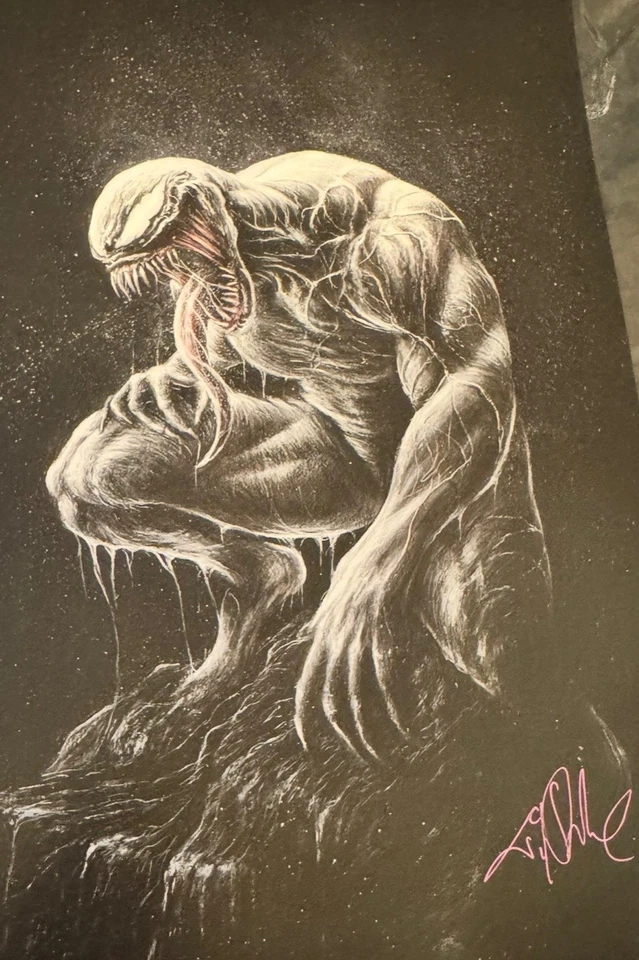 Will Shrike Signed all show!