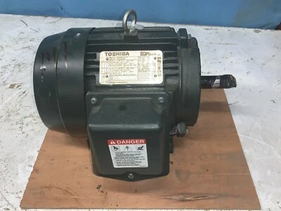 TOSHIBA INDUCTION MOTOR, 0032SDSR41A-P, 3 PH, 3 HP, 182T FRAME, 230/460-190/380 - Image 1 of 4