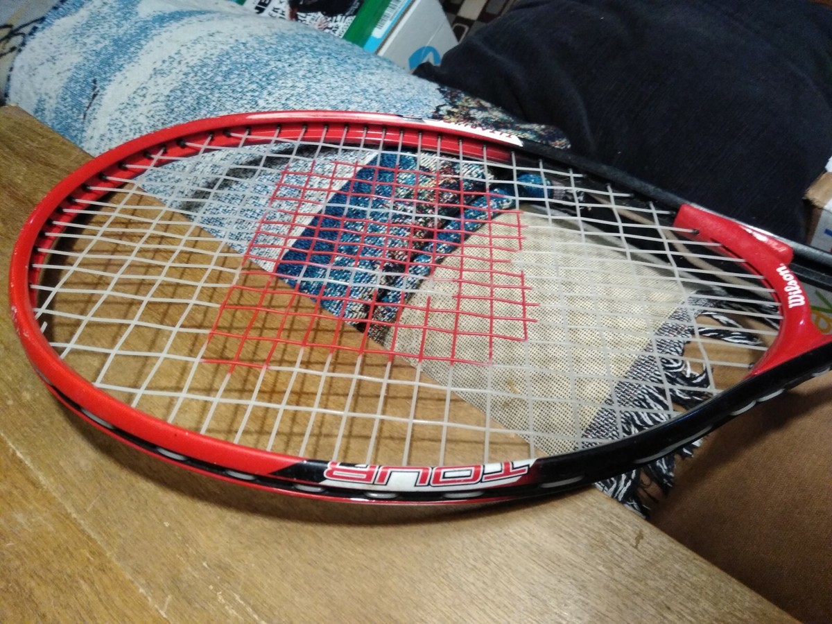Raquette De Tennis Wilson Titanium 25 Tour 3 7/8 - Rouge/noir, état D'usage