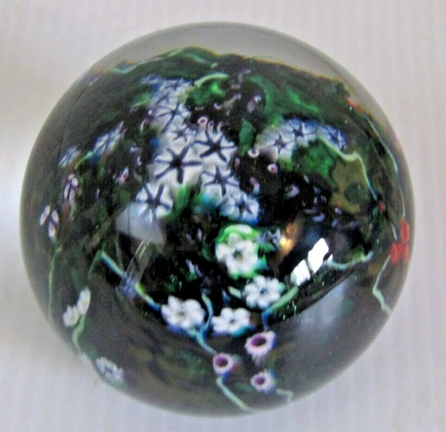 Shawn Messenger Signed 1996 Art Glass Paperweight Floral