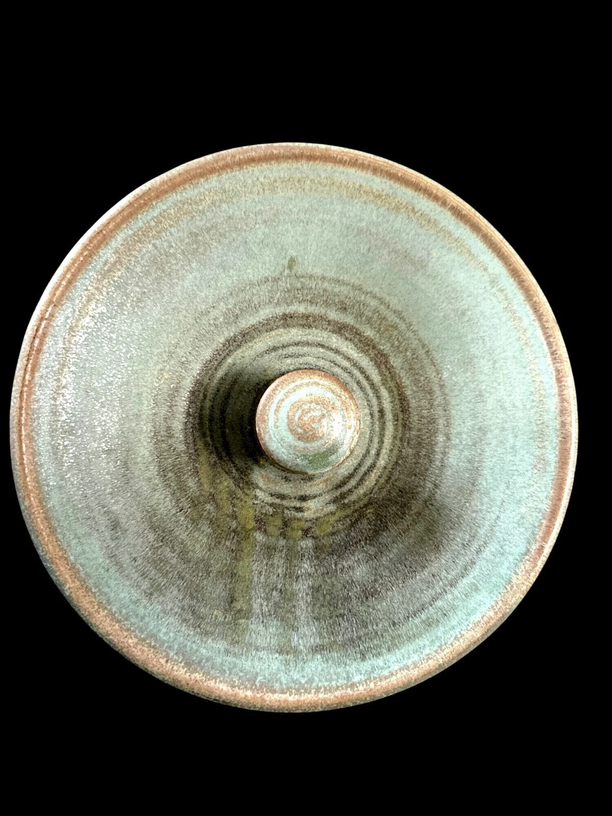 The Gourmet Potter Handmade Stoneware Microwave 1-4 Egg Cooker in Sage Patina
Opens in a new window 