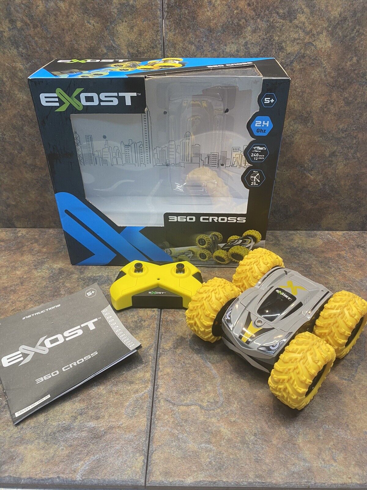Exost 360 Cross SPINNING STUNT REMOTE CONTROL CAR. Yellow