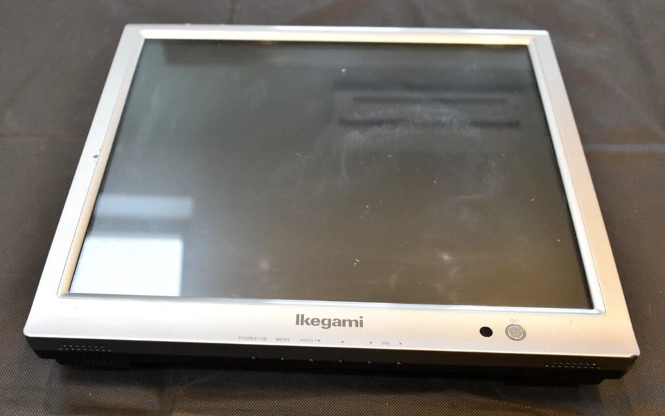 IKEGAMI ULM 173 17 Inch CCTV LCD Colour Monitor Built in Speakers VESA Mounting - Image 3 of 4