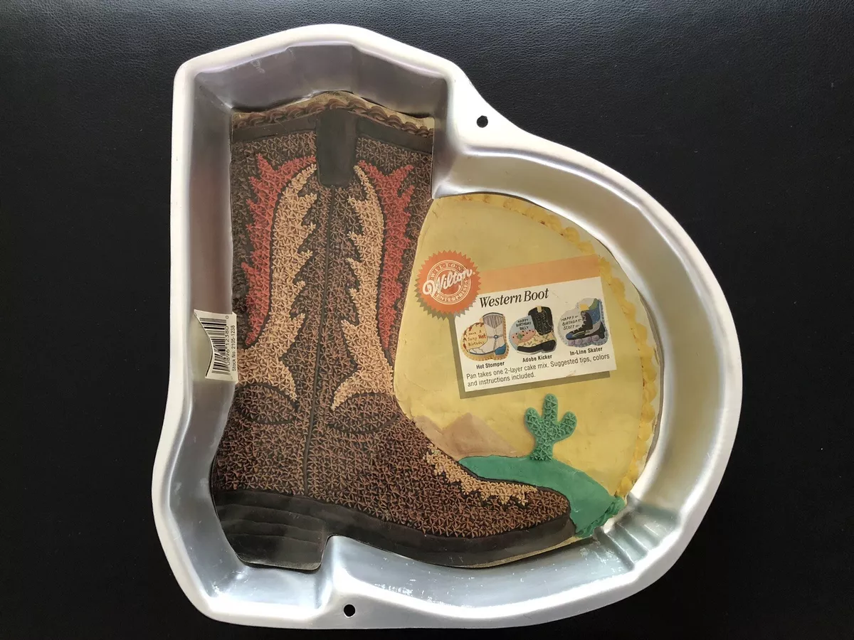 Boot cake pan deals