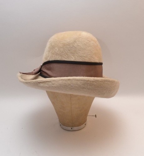 Vintage Cream Wool Felt Hat 60s /70s 