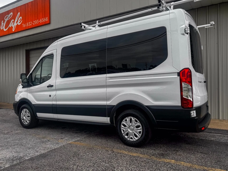 2017 Ford Transit Connect  - Image 4 of 4
