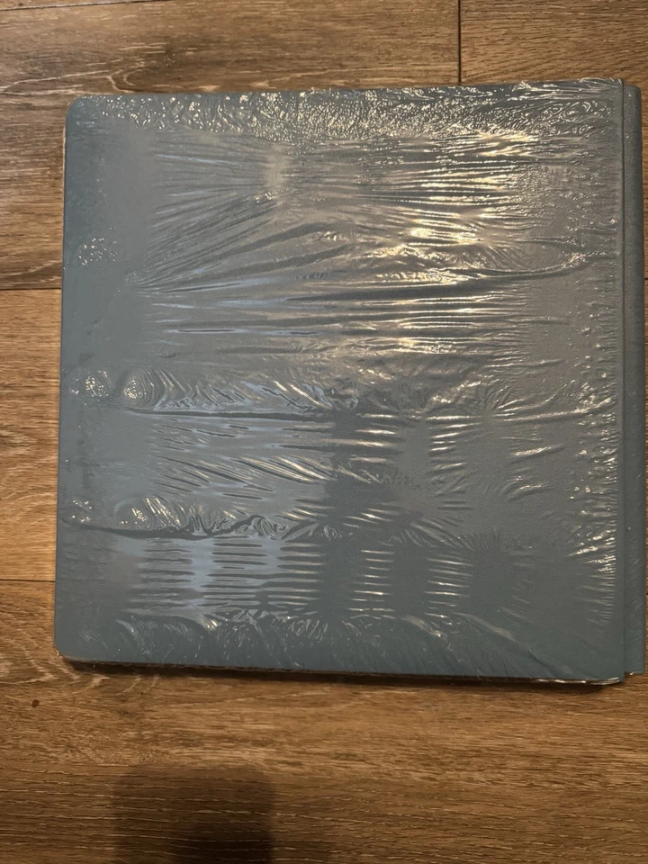 Creative Memories 12x12万花筒剪贴簿相册 — 第 2/2 张图片