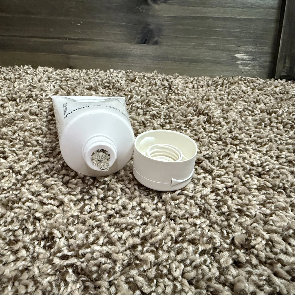 Espuma de afeitar y limpiar Innisfree Forest para hombre 150 g/5,29 oz Foto 3 de 3