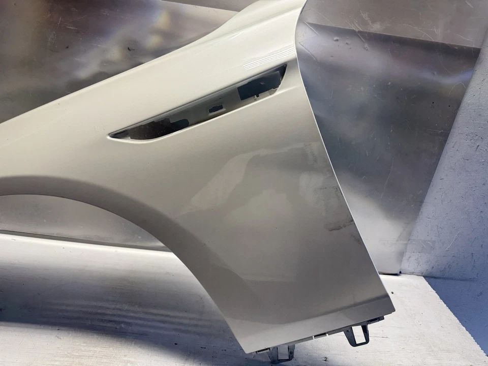 Guardabarros izquierdo del lado del conductor BMW 640i serie 6 2012 2013 2014 2017 2018 OEM  Foto 4 de 4