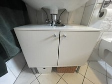 Waschbekenunterschrank