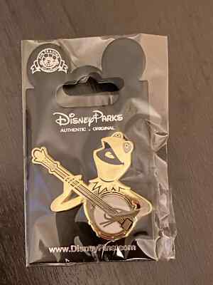 Kermit the Frog Limited Edition ピンバッジ金 s-l400.jpg