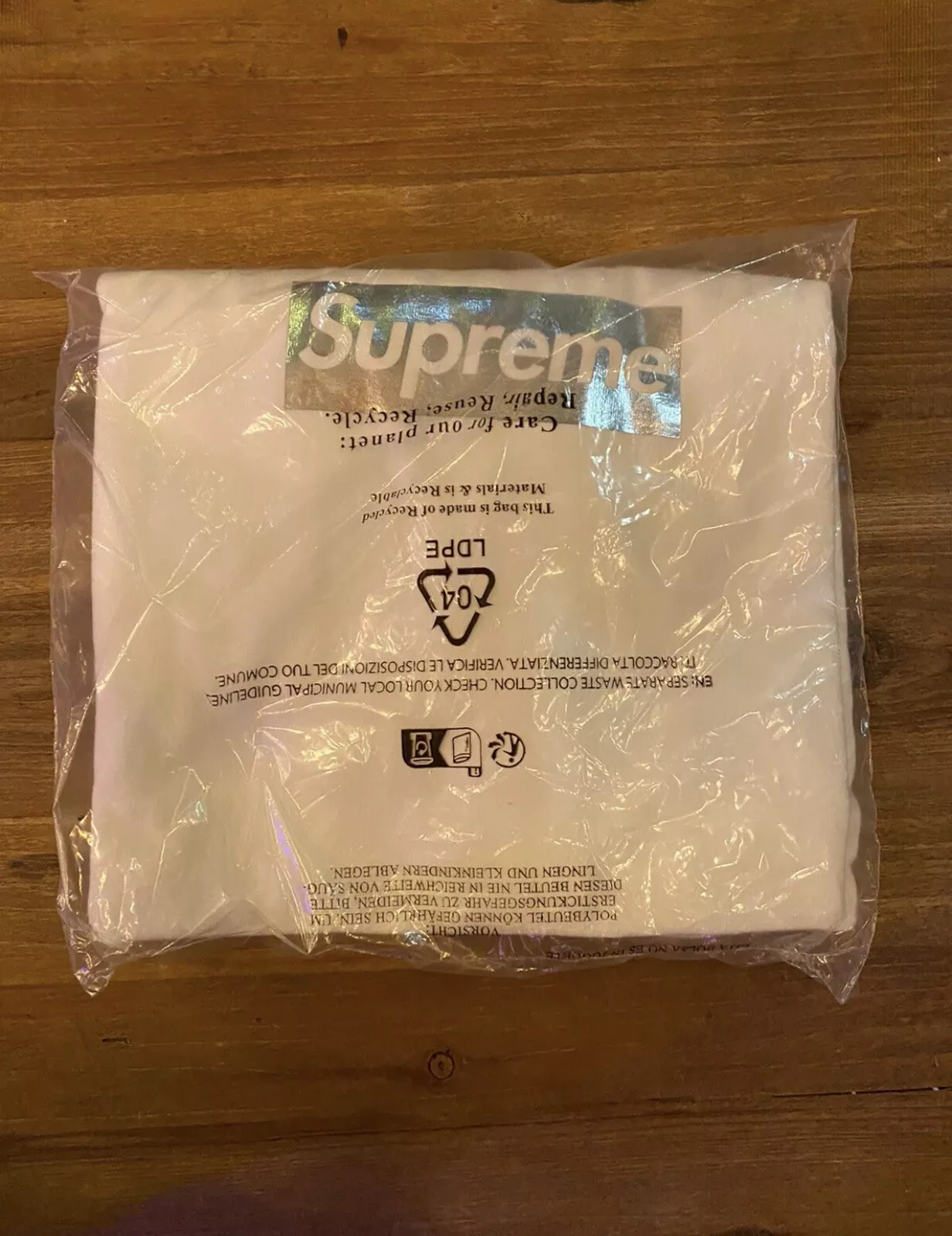 T shirt grand ouverture logo Supreme Chicago boîte en argent neuf en plastique taille L Bogo