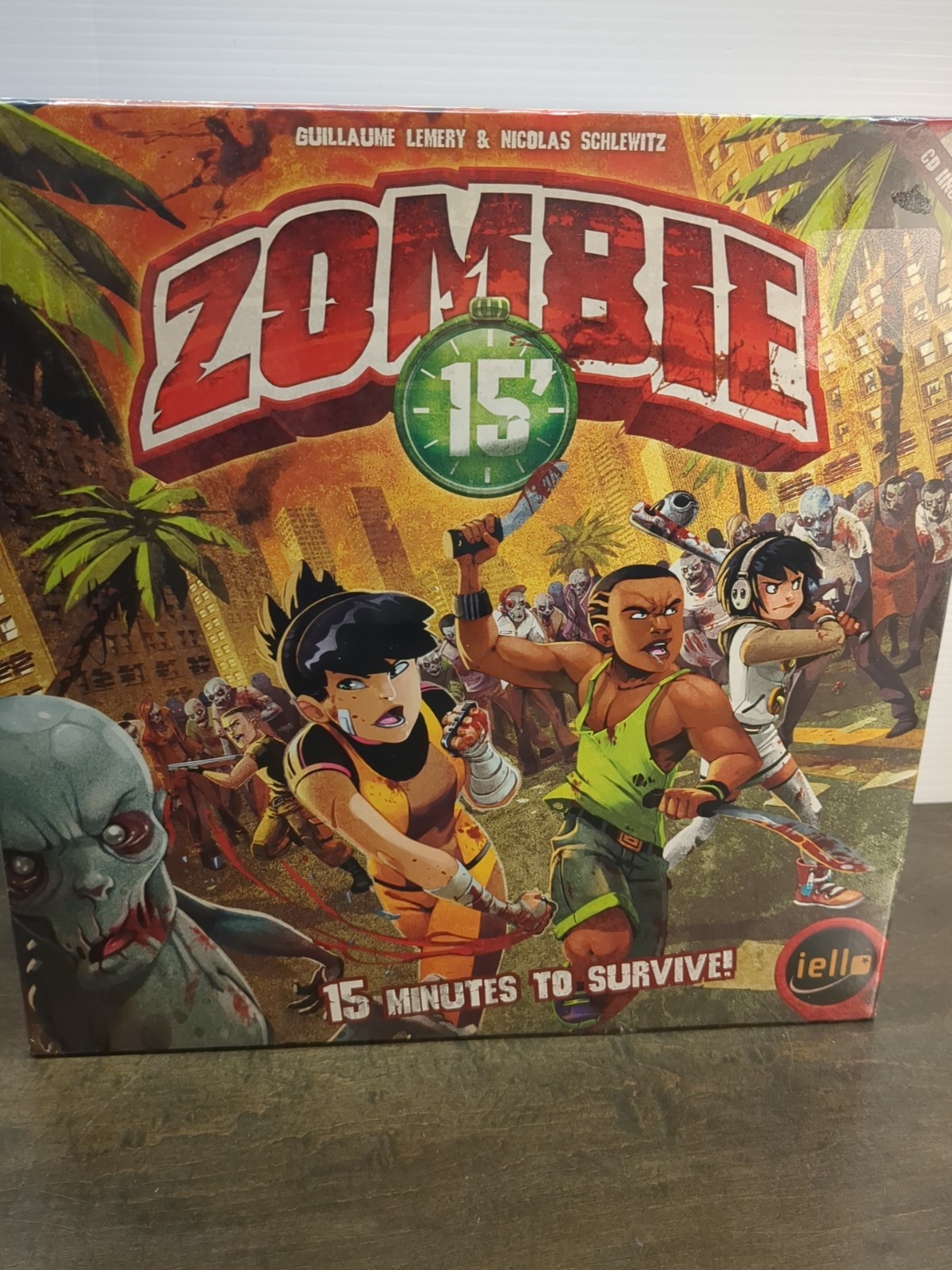 : 15 Minutes To Survive!!! Real Time Game Iello Games