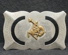 XD11157 VINTAGE 1960s  COWBOY RIDING HORSE  BUCKING HORSE WESTERN BELT BUCKLE