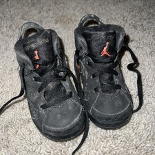 7M Nike Air CHILDREN SIZE 6C Jordan 6 Retro Black Varsity Red 2010 Shoes