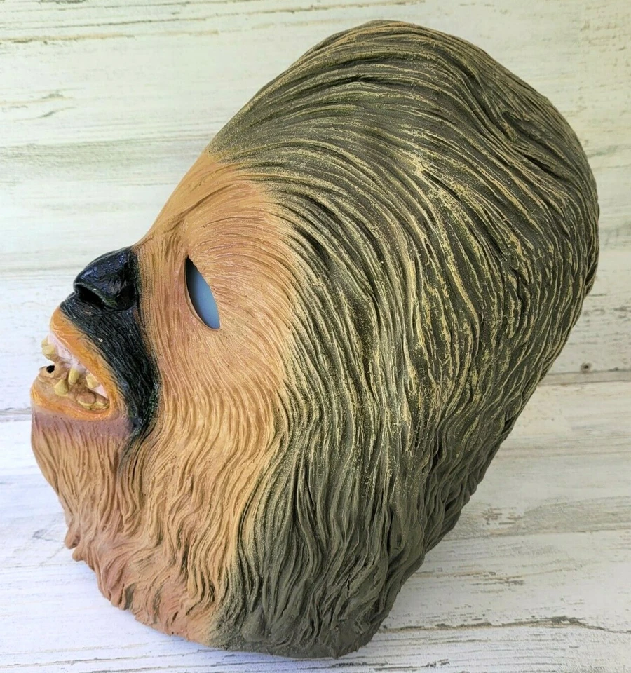 Rubie's 2010 Chewbacca Mask Star Wars Supreme Edition Costume Halloween Mask - Image 3 of 4
