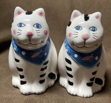 Rare Coco Dowley Salt & Pepper Shakers Blue Eyed Cats Blue Scarves Gift