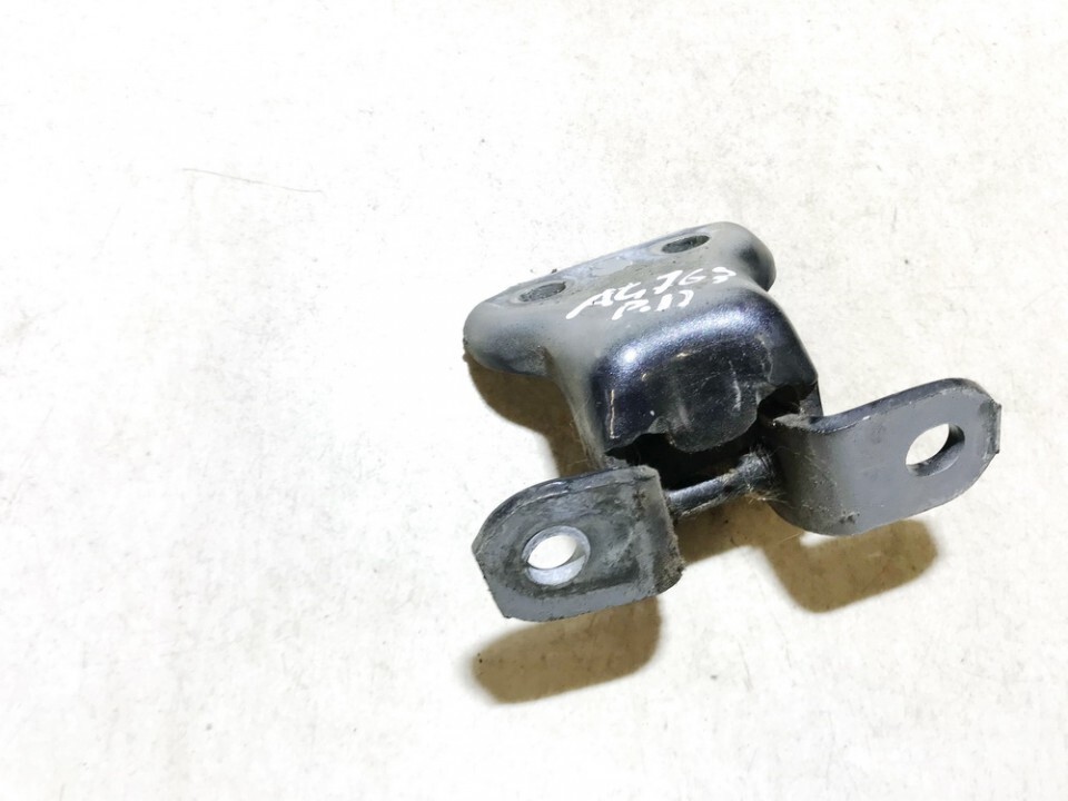 Toyota RAV-4 2007 Front Door Hinge used, Genuine #976688-04