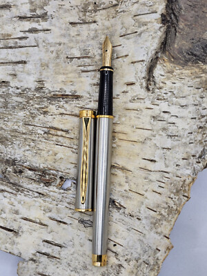 Vintage Pelikan P380 New Classic Füller in Silber mit 14 Karat Feder in B