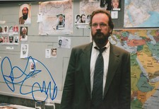 Peter Sarsgaard "The Looming Tower" Autogramm signed 20x30 cm Bild 