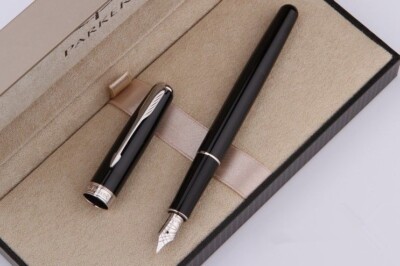Excellent Parker Sonnet Fountain Pen Bright Black Silver Clip 0.5mm Fine Nib
