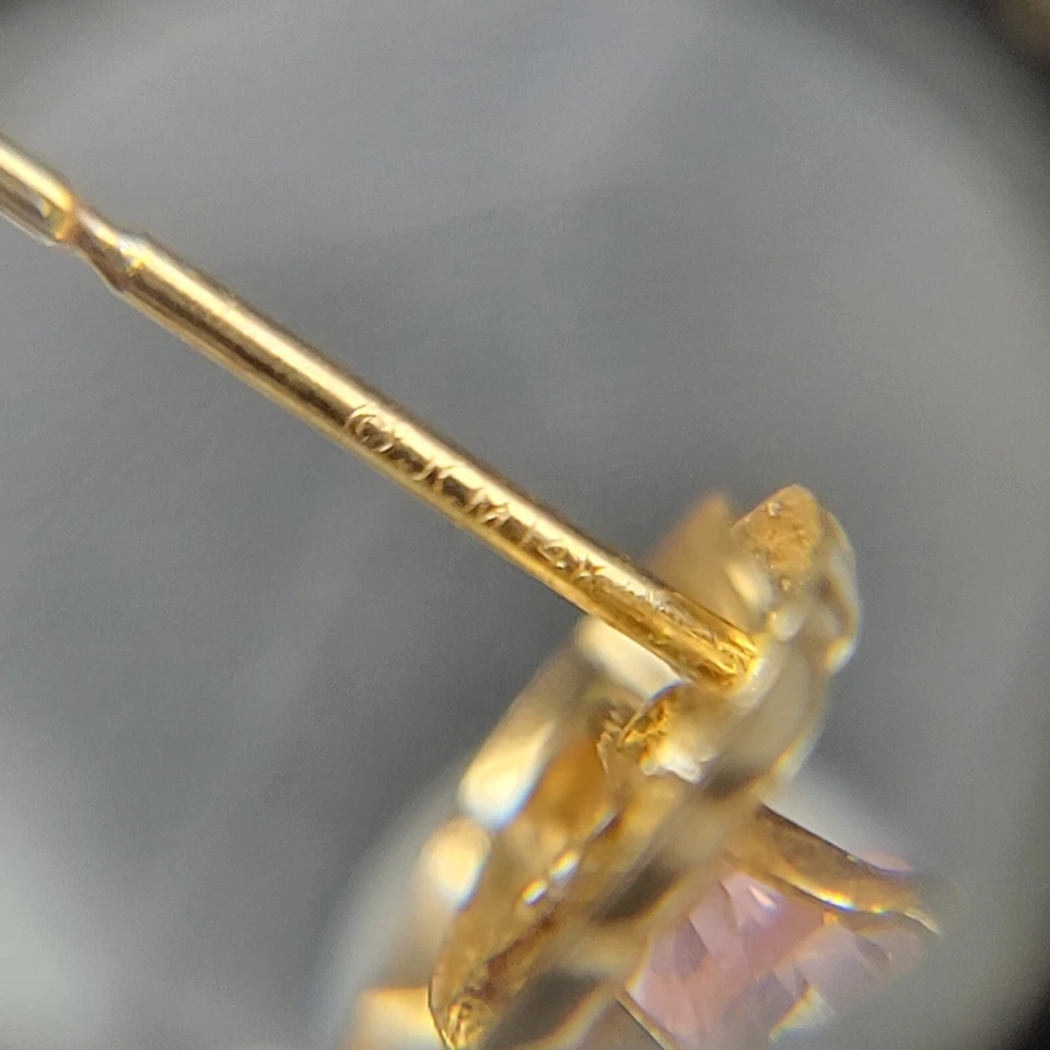 Aretes con corazón de oro amarillo de 14K bisel trenzado de circonita cúbica rosa amor delicada joyería fina Foto 3 de 4