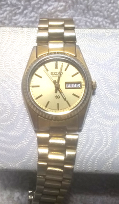 Seiko Quartz Watch 3E23-0A69 SQ Day Date Gold Bracelet President Seiko Quartz Watch 3E23-0A69 SQ Day Date Gold Bracelet President