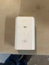 Ubiquiti Networks POE-24-7w-g-wh  Gigabit PoE Injector - White gp-j240-030g used