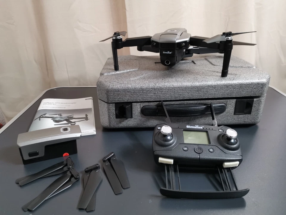 Faltbarer GPS-Quadrocopter Drone mit 4K-Kamera, Follow-me-Funktion und App - Bild 3 von 4